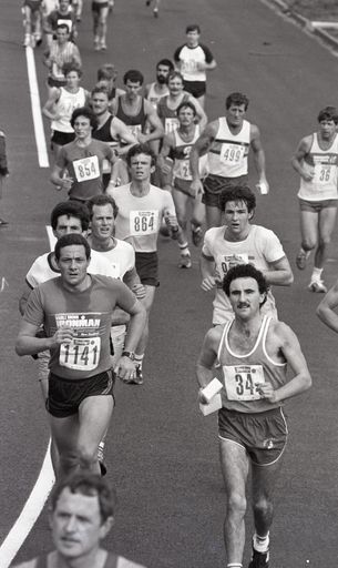 2022N_2017-20_040135 - Family flavour to run - Half-marathon 1986