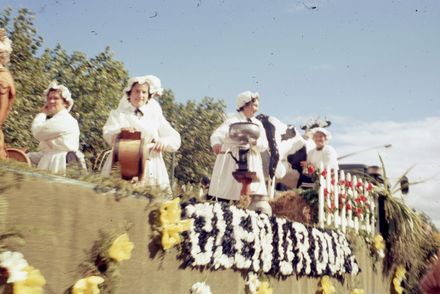 Centennial Parade - Glenoroua float