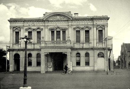 Municipal Opera House, Church Street