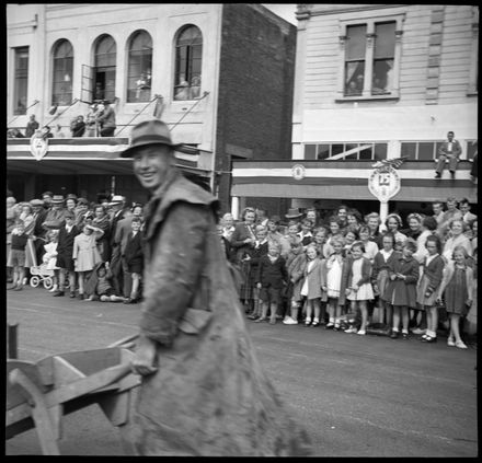 Man pusing a barrow, 75th Jubilee Celebrations - Resource cover image