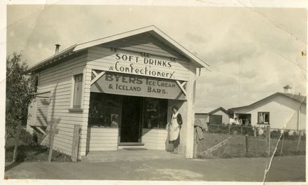 Arthur Kearns’ first shop