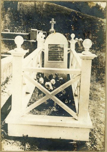 Grave of John Mackrell