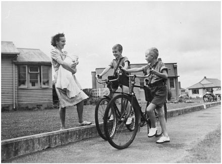 Evans Family Collection: John and Michael Evans off to school, 5 Mansford Place