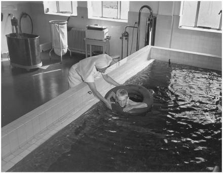 Evans Family Collection:Palmerston North Hospital Physiotherapy pool