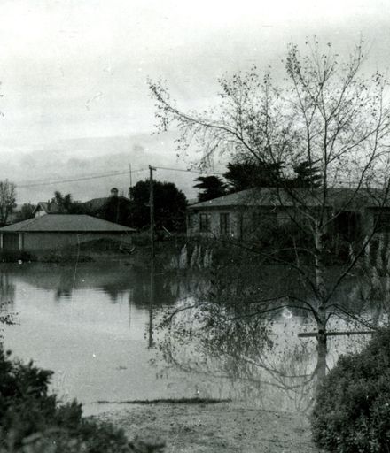 Flooding at the corner of Awatea Terrace and Te Awe Awe Street