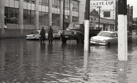 "Minor Flood in City" - Resource cover image