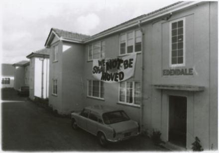 Protest at the Penrose and Edendale flats, 334 Rangitikei Street