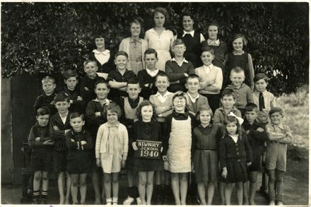 Newbury School class photo, 1940