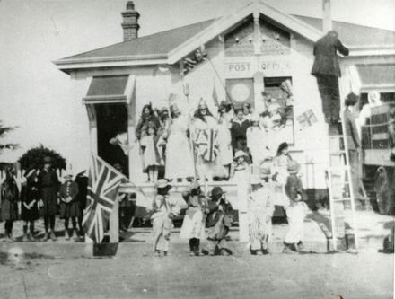 Armistice Day parade in Rongotea