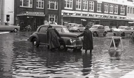 "Minor Flood in City"