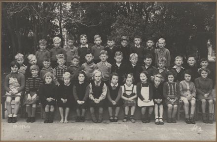 Terrace End School - Primer 2, 1944