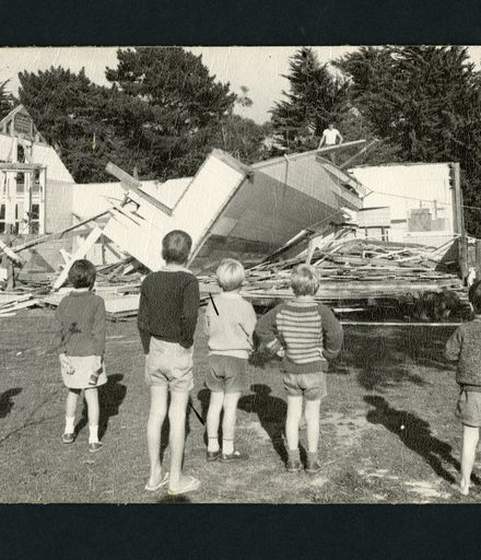 Demolition of the old Fitzherbert East / Aokautere School Building