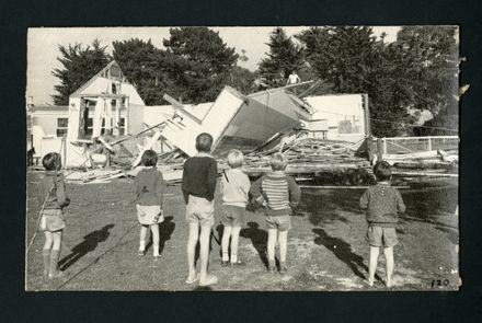 Demolition of the old Fitzherbert East / Aokautere School Building