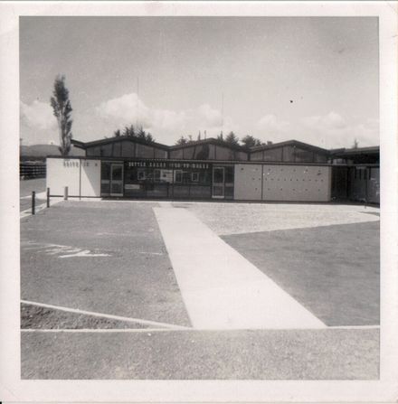 Awapuni Hotel Bottlestore - Resource cover image