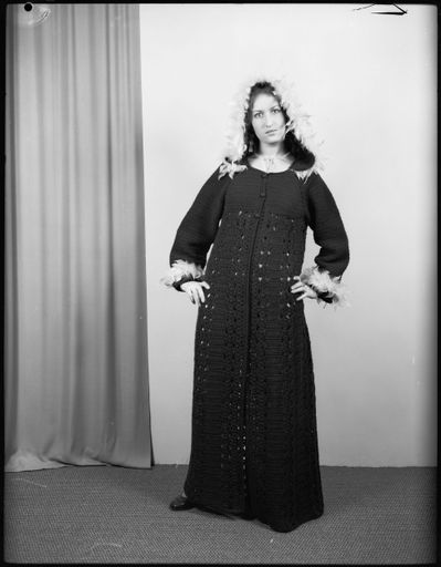 "Dianne Hamblyn" [woman modelling an outfit]