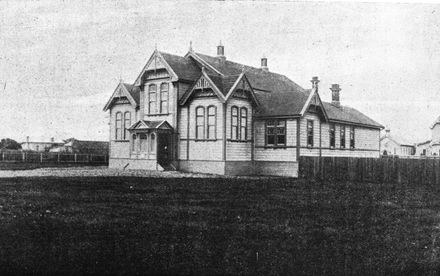 Courthouse, Main Street east