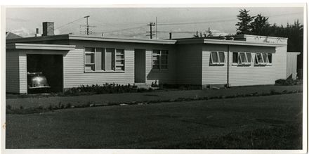 Unidentified Co-Op shop (2)