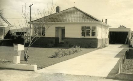 119 Savage Crescent