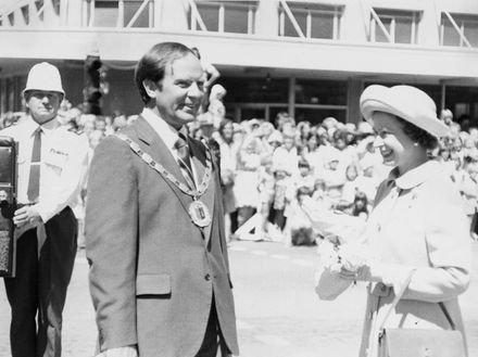 Queen Elizabeth II with Brian Elwood, Mayor of Palmerston North