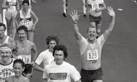 2022N_2017-20_040159 - Family flavour to run - Half-marathon 1986