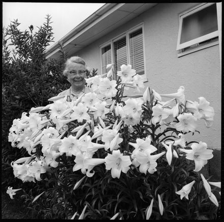 "To Brighten a Church" - Resource cover image