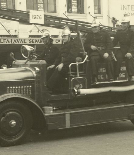 Palmerston North's 75th Jubilee celebration parade