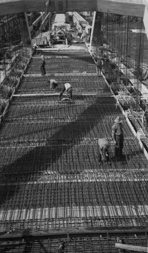 Laying reinforcing rods for concrete decking on Fitzherbert Bridge