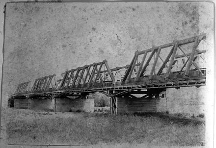 Bridge over the Oroua River at Awahuri