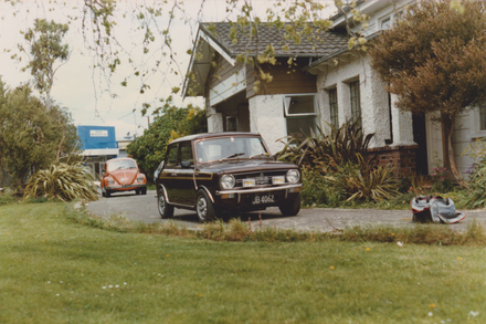 199 or 203 Broadway - c.1987 / 1988 - Resource cover image