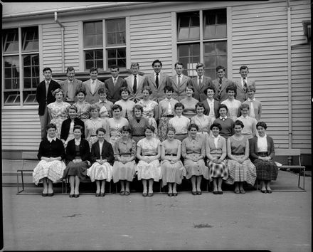 Students, Palmerston North Teachers' College - Resource cover image