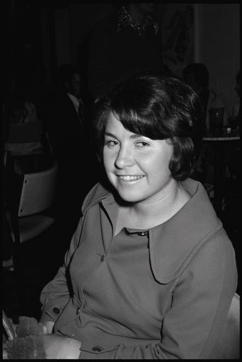 Unknown party attendees - Resource cover image