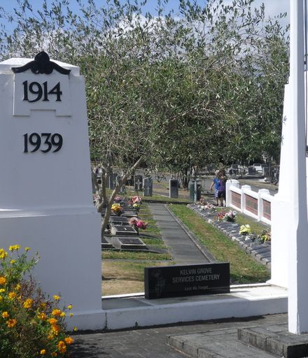 Memorial Gateway at Kelvin Grove Cemetery