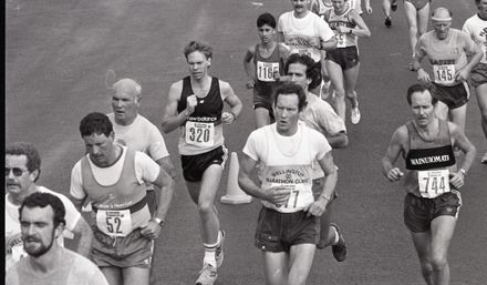 2022N_2017-20_040145 - Family flavour to run - Half-marathon 1986