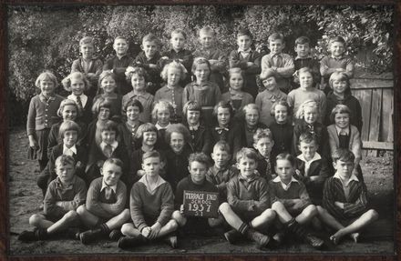 Terrace End School - Standard 1, 1937