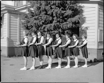 E Netball Team, Palmerston North Technical High School