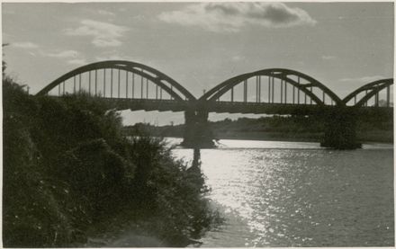 The second Fitzherbert Bridge at sunset