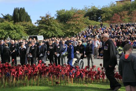 ANZAC Day 2016 - Speaker and Crowd