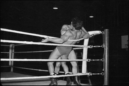 International Wrestling Contest - Resource cover image