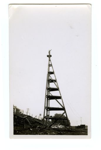 Ron Grammer on top of Bulls Bridge pile - Resource cover image