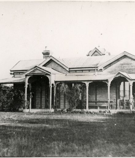 Te Raka, home of W. Davis