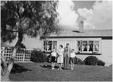 Evans Family Collection: Evans Family, 5 Mansford Place