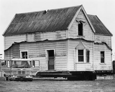 Relocating the Harris homestead, Sandon