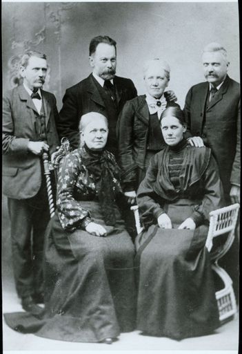 Viggo Monrad and siblings - Resource cover image