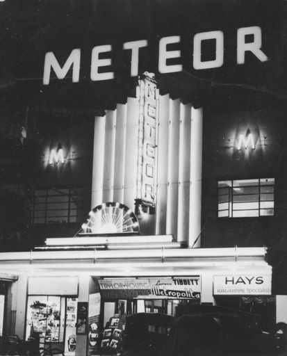 Meteor Picture Theatre, The Square