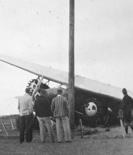 Sir Charles Kingsford Smith's aircraft, the "Southern Cross" damaged, Milson Airport