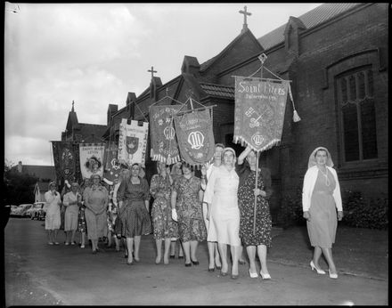 "Archdeaconry Mothers' Union Festival" Parade of Banners - Resource cover image