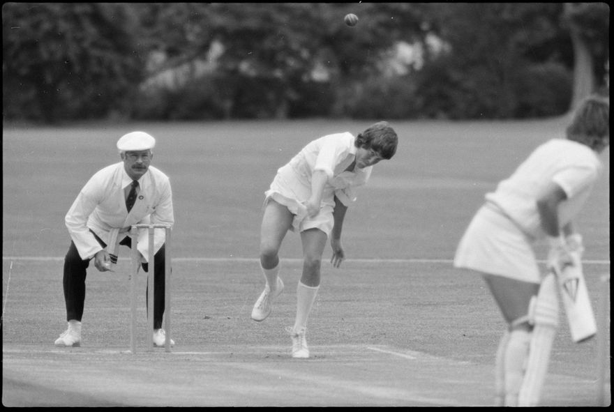 2025N_2017-20_Cricket-Women_043034-009