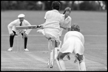 Aussies too polished in all facets - Resource cover image