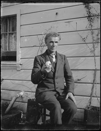 Portrait of an older gentleman - Resource cover image