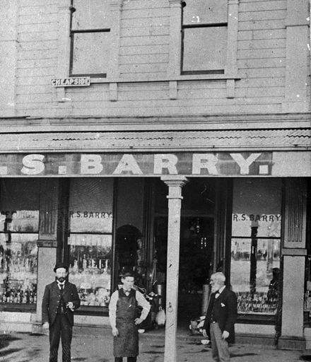 R S Barry's shop, The Square
